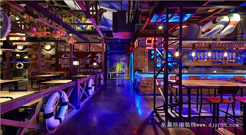 工業(yè)風(fēng)主題餐廳設(shè)計(jì)